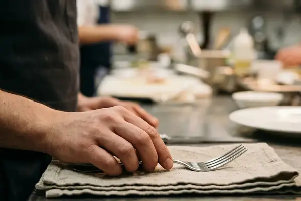 How to Host a Business Dinner That Actually Builds Trust