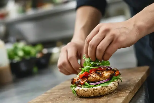 Neighborhood Lunch Spots That Earn a Weekday Habit